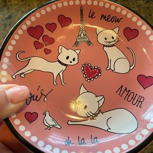 whisker city cat saucer